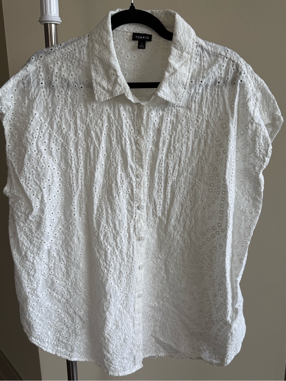 Torrid White Eyelet Button-Down Dolman Shirt